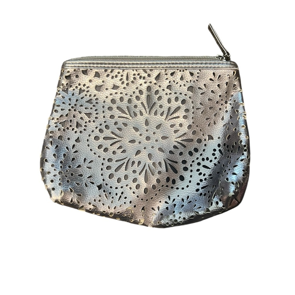 5/$25 Elegant Silver Floral Cutout Clutch